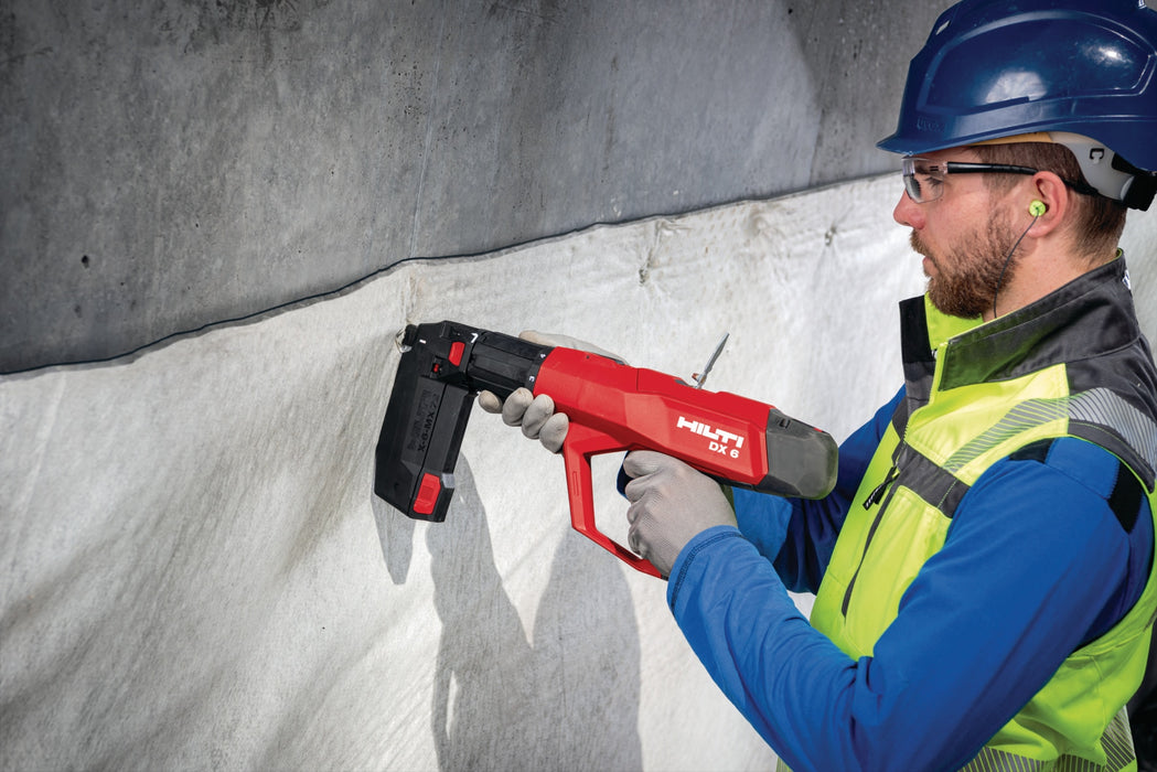 DX 6 MX pulverbetriebenes Gerät mit Magazin